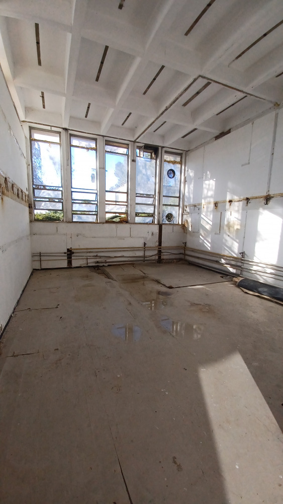 Gallery gone