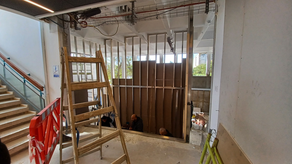Building the pump room, hall view